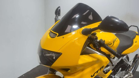 Honda VTR FIRESTORM 1997 ONLY 13K RUNS GREAT VERY CLEAN NEW MOT 1000CC VTWIN 21