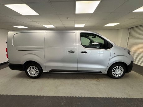 Toyota Proace 2.0 Proace Icon 31