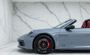 Porsche 911 Targa 4 GTS (992) 35