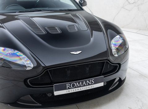 Aston Martin V12 Vantage S 33