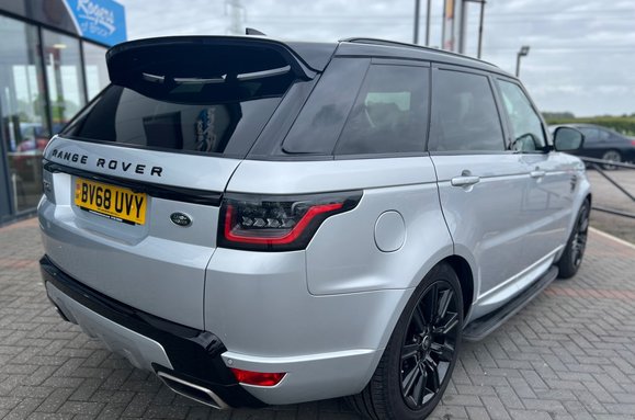 Land Rover Range Rover Sport HSE DYNAMIC AUTO P400e PETROL HYBRID PAN ROOF 7