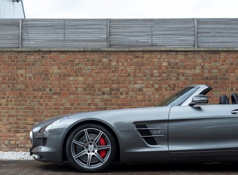 Mercedes-Benz SLS AMG Roadster 26