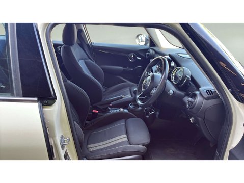 Mini Hatch 2.0 Cooper S Classic 5dr - NATIONAL DELIVERY* 7