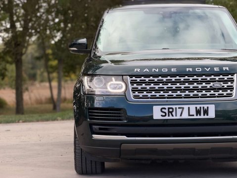 Land Rover Range Rover 4.4 Range Rover Vogue SDV8 Auto 4WD 5dr 8