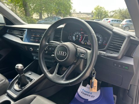 Audi A1 1.0 TFSI 30 SE Sportback Euro 6 (s/s) 5dr 36