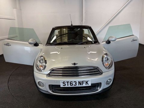 Mini Convertible 1.6 One 2dr 25