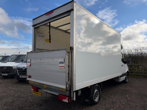 Mercedes-Benz Sprinter 2.1 316 CDI Progressive RWD L3 Euro 6 (s/s) 2dr 5