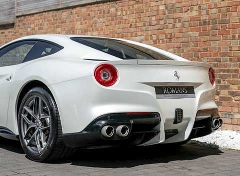 Ferrari F12 Berlinetta 24