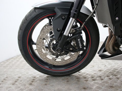 Triumph Street Triple 765 STREET TRIPLE 765 R 21