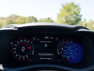 Aston Martin DBX 707 17