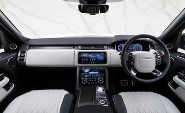 Land Rover Range Rover 5.0 SVAutobiography Dynamic 18