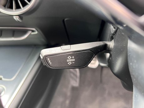 Audi TT 1.8 TFSI S line Euro 6 (s/s) 3dr 41