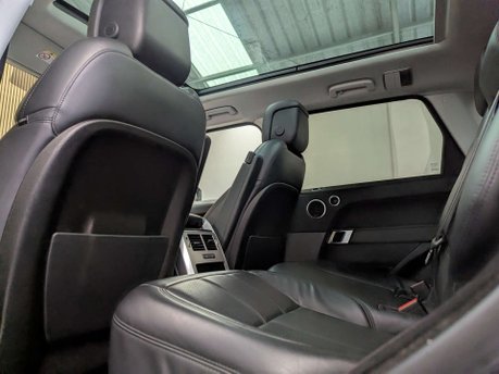 Land Rover Range Rover Sport 3.0 Range Rover Sport HSE SDV6 Auto 4WD 5dr 40