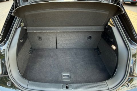 Audi A1 TFSI BLACK EDITION NAV -PANORAMIC SUNROOF - ALL BLACK  51
