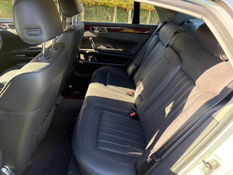 Volkswagen Phaeton 3.0 TDI CR V6 Tiptronic 4Motion Euro 5 4dr 14