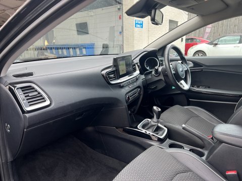 Kia Ceed 1.6 CRDi 3 Hatchback 5dr Diesel Manual Euro 6 (s/s) (114 bhp) 13