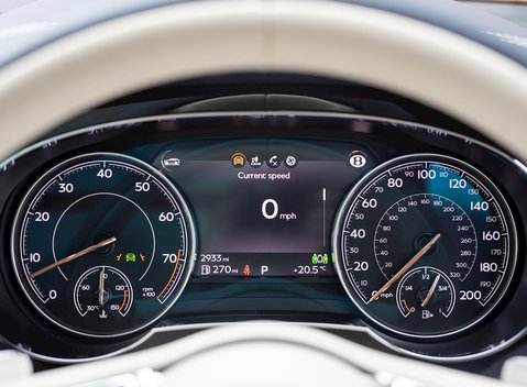 Bentley Bentayga V8 18