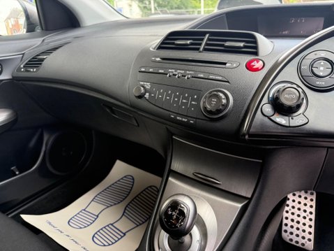 Honda Civic 1.4 i-VTEC Type S i-Shift 3dr 17
