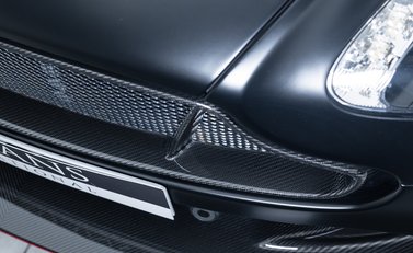 Aston Martin V12 Vantage S 33