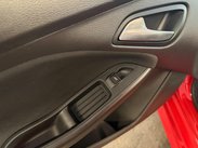 Ford Focus 1.0T EcoBoost Zetec S Euro 6 (s/s) 5dr 17