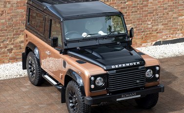 Land Rover Defender 90 Autobiography Edition 8