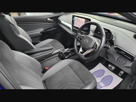 Volkswagen Id.5 Pro 77kWh Style Auto 5dr 2