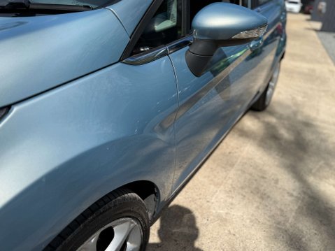 Ford Fiesta 1.4 Fiesta Titanium Auto 5dr 30