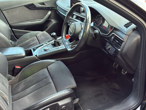 Audi A4 1.4 A4 Black Edition TFSI 5dr *NATIONAL DELIVERY* 7