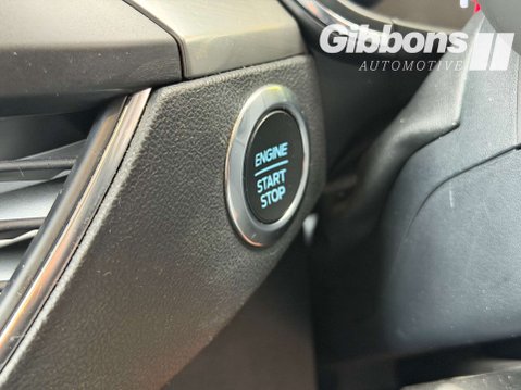 Ford Focus 1.0 Focus Titanium 5dr 44