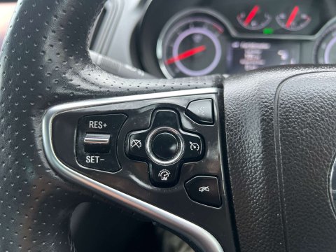 Vauxhall Insignia 1.6 Insignia SRI Nav CDTI Auto 5dr 26