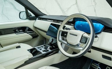 Land Rover Range Rover P400 AUTOBIOGRAPHY 13