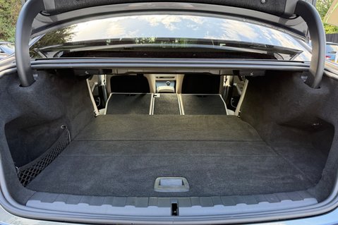 BMW 3 Series 330E M SPORT - OYSTER LEATHER -PRO & TECH PACKS - H/K -HUD - SUNROOF 66