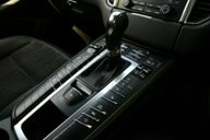 Porsche Macan 3.0 Macan S D Semi-Auto 4WD 5dr 29