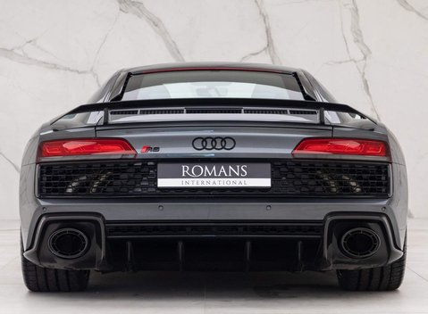 Audi R8 V10 Performance Carbon Black 17