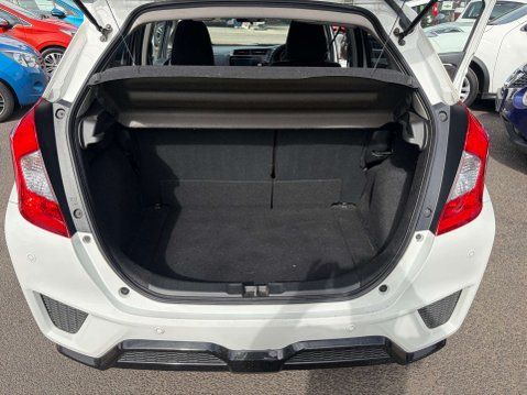 Honda Jazz 1.3 i-VTEC EX Navi Hatchback 5dr Petrol Manual Euro 6 (s/s) (102 ps) 10