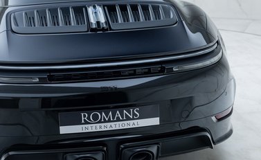 Porsche 911 Targa 4 GTS (992.2) 37