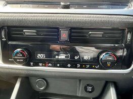 Nissan Qashqai 1.3 Qashqai Acenta Premium DiG-T MHEV 5dr 47