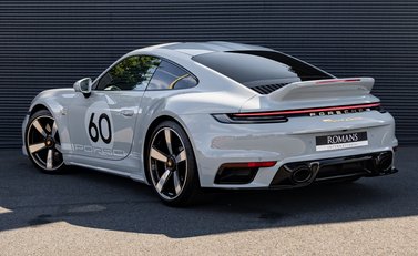 Porsche 911 SPORT CLASSIC (992) 4