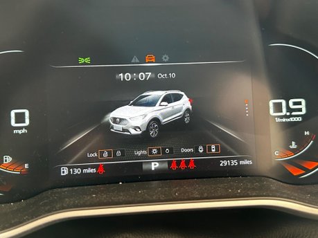 MG ZS EXCLUSIVE T-GDI 17