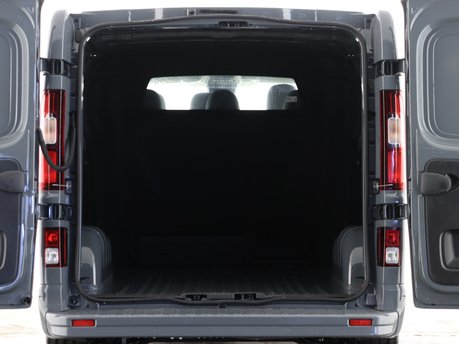 Renault Trafic LL30 Blue dCi 150 Extra Crew Van MY26 3