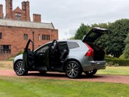 Volvo XC60 B4 INSCRIPTION AWD 5