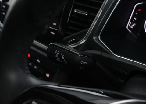 Volkswagen T-Roc 1.5 T-Roc SEL TSi Evo Semi-Auto 5dr 37