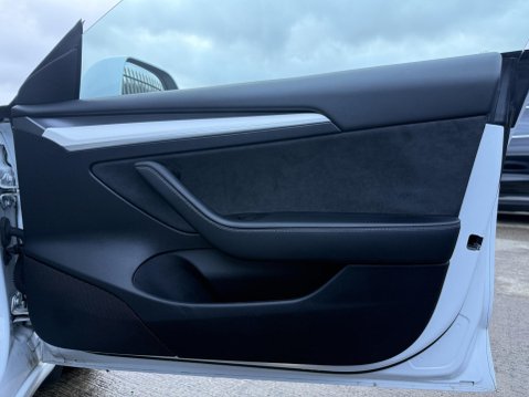 Tesla Model 3 (Dual Motor) Performance Saloon 4dr Electric Auto 4WDE (Performance Upgrade 32