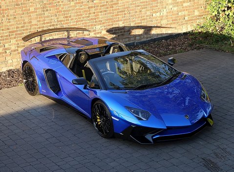Lamborghini Aventador SV Roadster 32