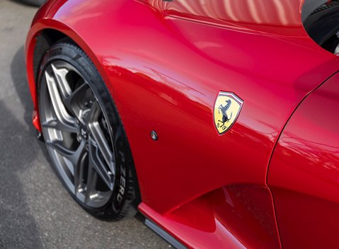 Ferrari 812 Superfast 25