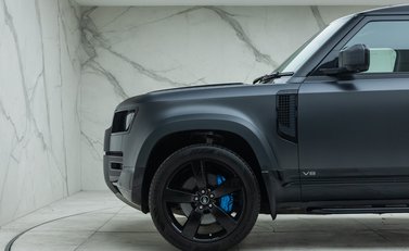 Land Rover Defender 90 V8 CARPATHIAN EDITION 37