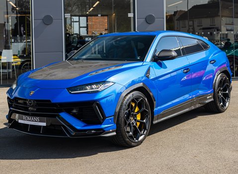 Lamborghini Urus PERFORMANTE 2