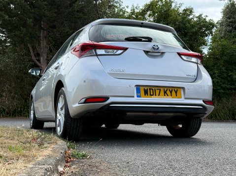 Toyota Auris VVT-I BUSINESS EDITION TSS 26