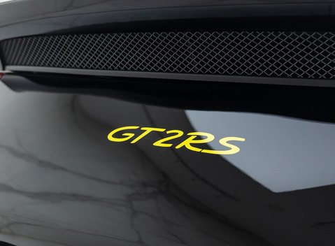 Porsche 911 (991) GT2 RS Weissach 54