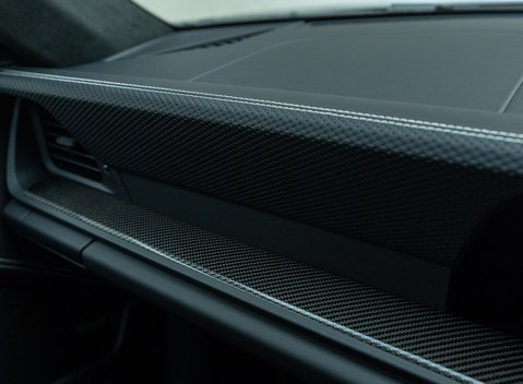 Porsche 911 GT3 TOURING (992) 22